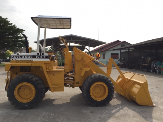 รถตักล้อยาง KOMATSU 507 ทำสีใหม่ นำเข้า มือสองญี่ปุ่น