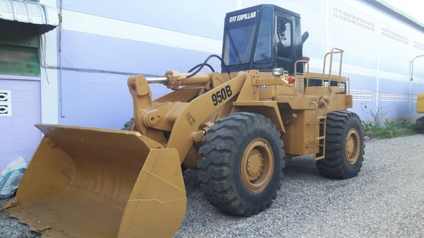 รถตักล้อยาง CAT 950ฺ B  สภาพสวย พร้อมลงงาน