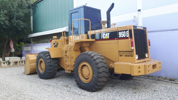 รถตักล้อยาง CAT 950ฺ B สภาพสวย พร้อมลงงาน รถตักล้อยาง CAT 950ฺ B สภาพสวย พร้อมลงงาน