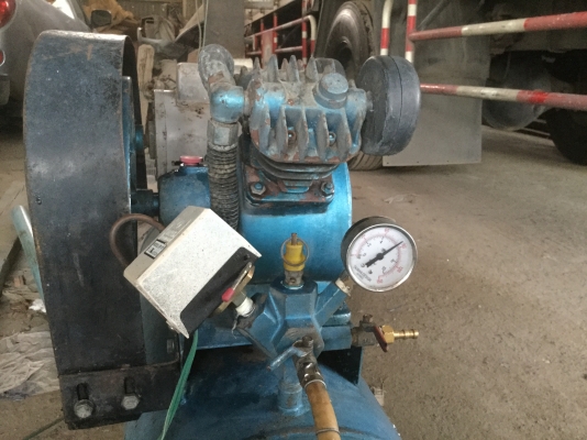 ปั้มลม60 ลิตร มอเตอร์ มิตซู 1 แรง 4900บาท