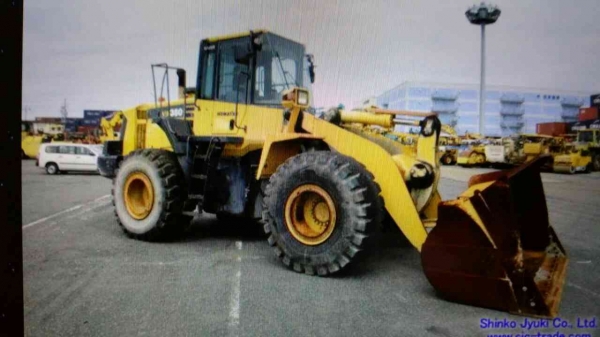 รถนอกนำเข้า KOMATSU WA 380-6 เก่า JAPAN รถนอกนำเข้า KOMATSU WA 380-6 เก่า JAPAN