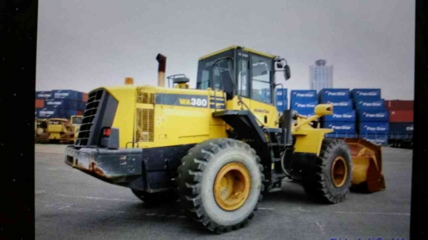 รถนอกนำเข้า KOMATSU WA 380-6 เก่า JAPAN รถนอกนำเข้า KOMATSU WA 380-6 เก่า JAPAN