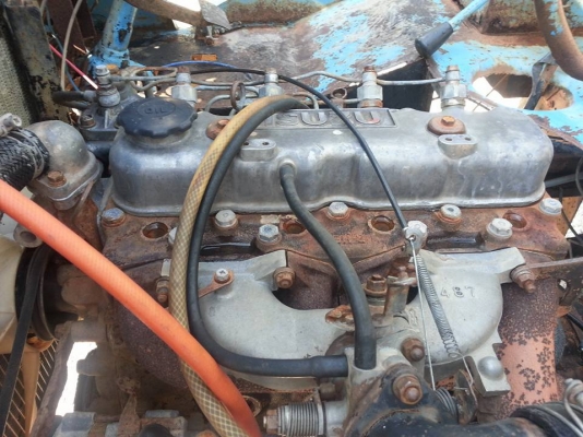 คุณแต๋นเพลาลอย เครื่องอีสุสุ 4 สูบ คัซซีหน้า 4 มีเกียร์สโล