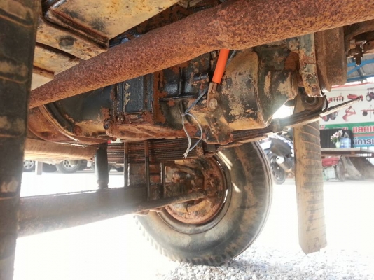 คุณแต๋นเพลาลอย เครื่องอีสุสุ 4 สูบ คัซซีหน้า 4 มีเกียร์สโล