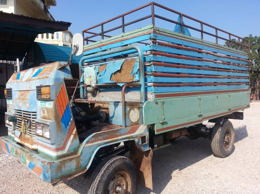 คุณแต๋นเพลาลอย เครื่องอีสุสุ 4 สูบ คัซซีหน้า 4 มีเกียร์สโล