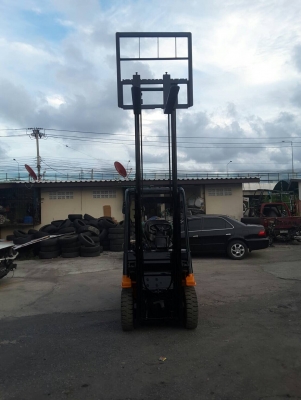 โฟล์คลิฟ Toyotaรุ่น 7 เสา 3เมตร ไซชิบ1.5ตัน สองระบบ