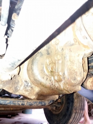 ขายเกียร์ Hino 3H พร้อมสโลเดิมติดรถ ขายเกียร์ Hino 3H พร้อมสโลเดิมติดรถ