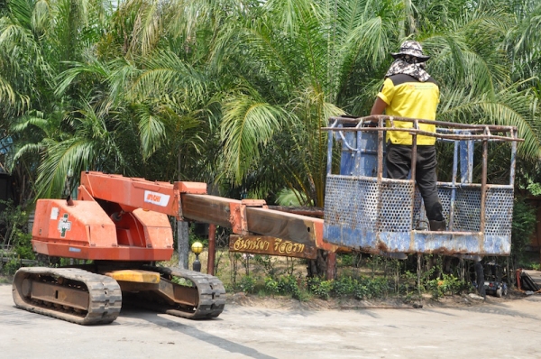 ขายรถกระเช้า AICHI SR123 เครื่องISUZU สูง12.5เมตร  สวยเดิมจากญี่ปุ่นยังไม่เคยใช้ในไทย 285,000เท่านั้น