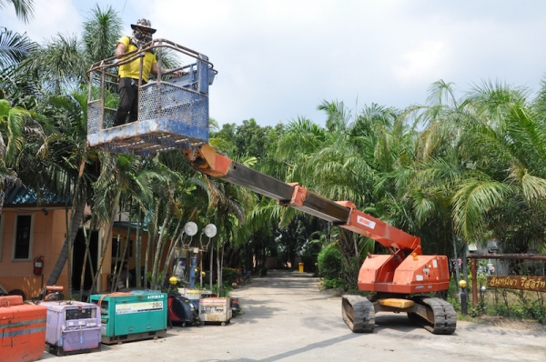 ขายรถกระเช้า AICHI SR123 เครื่องISUZU สูง12.5เมตร  สวยเดิมจากญี่ปุ่นยังไม่เคยใช้ในไทย 285,000เท่านั้น