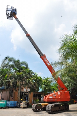 ขายรถกระเช้า AICHI SR123 เครื่องISUZU สูง12.5เมตร  สวยเดิมจากญี่ปุ่นยังไม่เคยใช้ในไทย 285,000เท่านั้น