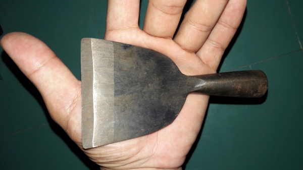 ขายสิ่วบ้องขนาด2 1/2"งานเก่าเหล็กดีเก่าเก็บ