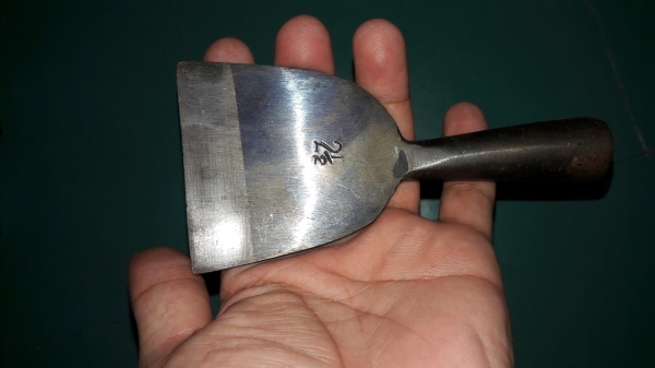 ขายสิ่วบ้องขนาด2 1/2"งานเก่าเหล็กดีเก่าเก็บ