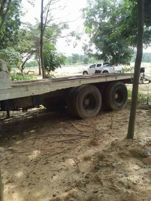 ขายคู่  แบคโฮ  KOBELCO   SK200 MARK 3 เครื่องดี ไฟฟ้าครบ เอกสารชื้อขาย     สิบล้อช่วงล่าง  ไอ้หลง  6 D 15    เปลียนหัว F 17  ยังไม่ลงเล่ม   ขายด่วน    720000     บาท  สอบถามทีเบอร์ one 2    0986683479  dtac.. 0991751349  สิทธิ์คับ