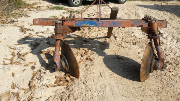 ขาย 365,000 KUBOTA M 9000 4,XXX ชั่วโมง 2 เพลา เครื่องดี เกียร์ดี (ใบมีด-หาง 3-ผานยกล่อง) เอกสารเล่มทะเบียน 090-772-3710 090-772-3708 ขาย 365,000 KUBOTA M 9000 4,XXX ชั่วโมง 2 เพลา เครื่องดี เกียร์ดี (ใบมีด-หาง 3-ผานยกล่อง) เอกสารเล่มทะเบียน 090-772-3710 090-772-3708