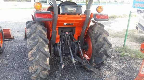 ขายรถไถL3608ใบมีดผาล4พร้อมใช้ครับ ขายรถไถL3608ใบมีดผาล4พร้อมใช้ครับ