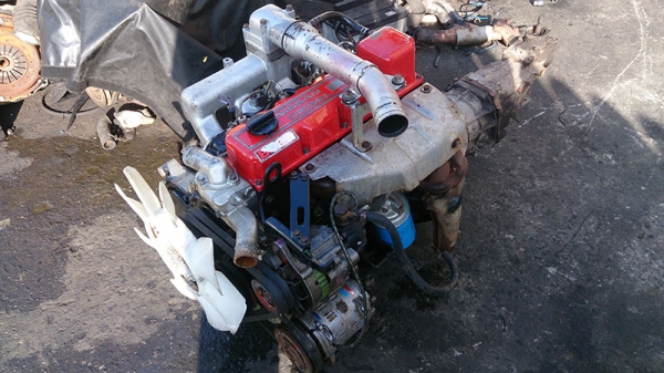 ขายเครื่องยนต์ดีเซลนิสสัน BD25 พร้อมเกียร์