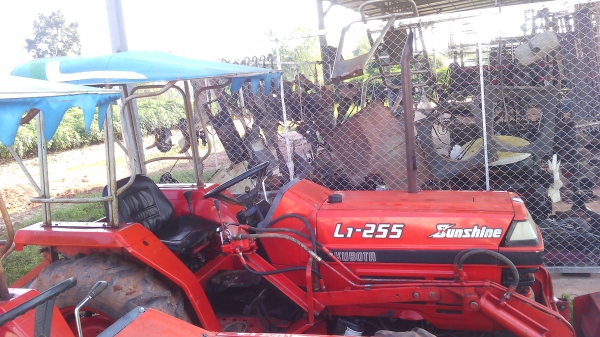ขายรถไถ L255  ตัดไฟฟ้าออกแล้ว
