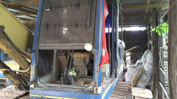 ขายรถแม็คโคพร้อมเลอร์ แม็คโคร100 รุ่น3 เทลเลอร์ เครื่อง HINO 180 ช่วงล่าง FUSO