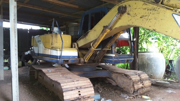 ขายรถแม็คโคพร้อมเลอร์ แม็คโคร100 รุ่น3 เทลเลอร์ เครื่อง HINO 180 ช่วงล่าง FUSO