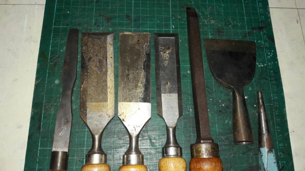 ขายสิ่วอินทรีสมอขนาด1 1/4" Made in Germany. เก่าเก็บ