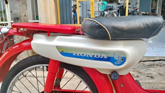 ขายขาดทุนมอเตอร์ไซค์ปั่นได้ Honda pc50 เพิ่งมาจากญี่ปุ่น
