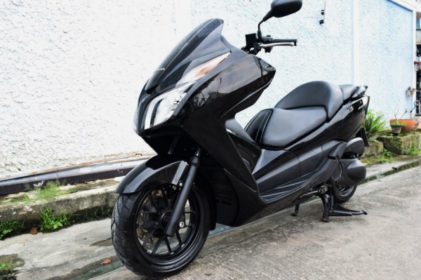 Forza300 2557 รถบ้านแท้ เล่มชุดโอนครบ ภาษีพรบถึงปี60