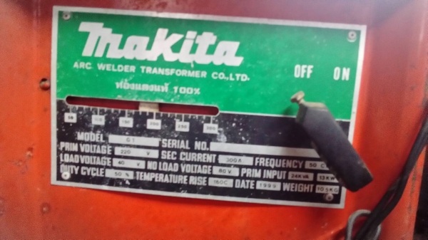ตู้เชื่อม Makita สภาพใหม่ 300 A คอยด์ทองแดงแท้