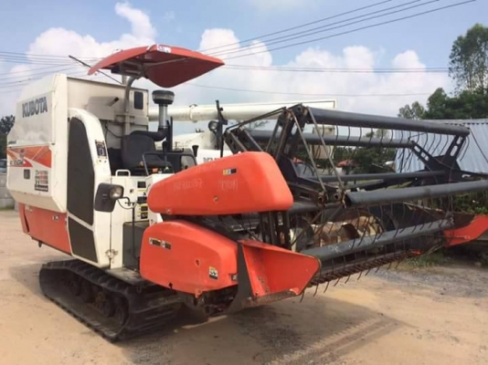 ขายรถเกี่ยวข้าว KUBOTA DC95GM พลัส ปี56 ใช้งาน800ชั่วโมง ราคา750,000 สนใจโทร 090-8588220คุณนะ 093-3258446คุณบิว หรือเข้าดูสินค้าอื่นๆได้ที่ www.narong2truck.com หรือ www.truck.in.th/498 หรือเพจFacebook ณรงค์ ซื้อขายรถมือสอง (เว็บไซต์ส่วนตัว) หรือFacebook