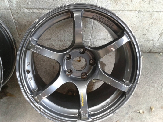 ขอบ17นิ้ว5รู114 อีที20 กว้าง9นิ้ว คู่นี้ ราคา 3700 บาท