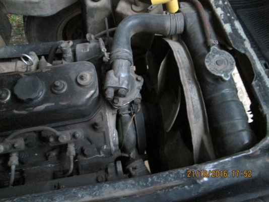 ขายรถ 6 ล้อ KS -21 สภาพดีมาก รถผมเอง เตรื่อง 4BE1-110แรง ขายรถ 6 ล้อ KS -21 สภาพดีมาก รถผมเอง เตรื่อง 4BE1-110แรง