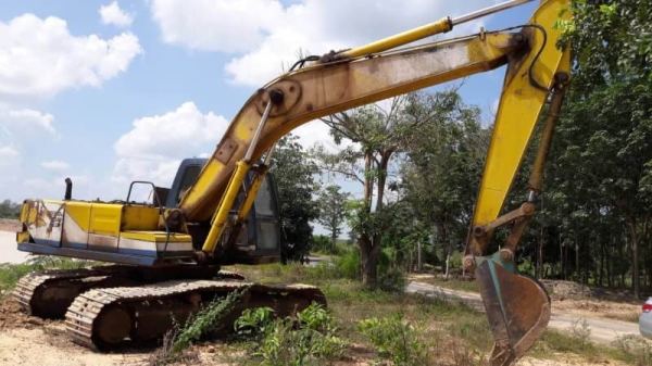 ขาย 465,000 KOBELCO SK200 MARK 3 เครื่องดี ปั้มแรง ไฟฟ้าครบ เอวแน่น ช่วงล่างเต็ม รถสวยพร้อมใช้ รถอยู่ จ.ศรีษะเกษ 090-772-3710 090-772-3708 ขาย 465,000 KOBELCO SK200 MARK 3 เครื่องดี ปั้มแรง ไฟฟ้าครบ เอวแน่น ช่วงล่างเต็ม รถสวยพร้อมใช้ รถอยู่ จ.ศรีษะเกษ 090-772-3710 090-772-3708