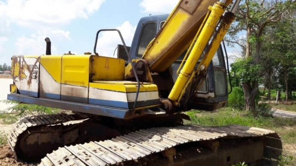 ขาย 465,000 KOBELCO SK200 MARK 3 เครื่องดี ปั้มแรง ไฟฟ้าครบ เอวแน่น ช่วงล่างเต็ม รถสวยพร้อมใช้ รถอยู่ จ.ศรีษะเกษ 090-772-3710 090-772-3708 ขาย 465,000 KOBELCO SK200 MARK 3 เครื่องดี ปั้มแรง ไฟฟ้าครบ เอวแน่น ช่วงล่างเต็ม รถสวยพร้อมใช้ รถอยู่ จ.ศรีษะเกษ 090-772-3710 090-772-3708