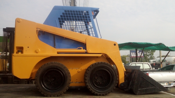 โฟล์คลิฟท์ แอนด์ ซัพพลาย โฟล์คลิฟท์ แอนด์ ซัพพลาย