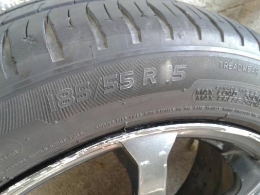 ขอบ15นิ้ว4รู100/114 พร้อมยาง ชุดนี้ ราคา 5800 บาท ขอบ15นิ้ว4รู100/114 พร้อมยาง ชุดนี้ ราคา 5800 บาท