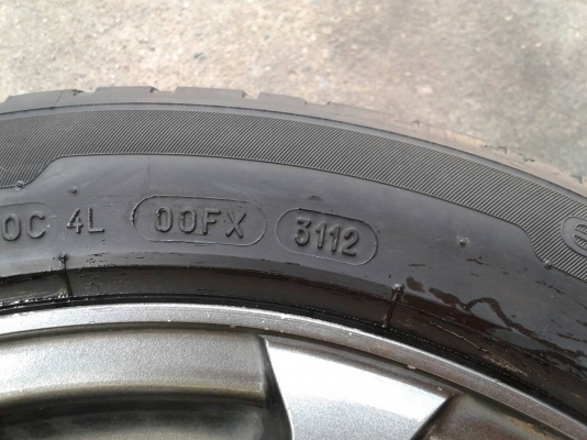 ขอบ15นิ้ว4รู100/114 พร้อมยาง ชุดนี้ ราคา 5800 บาท ขอบ15นิ้ว4รู100/114 พร้อมยาง ชุดนี้ ราคา 5800 บาท