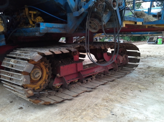 สำหรับท่านที่รอ เรายังทำรถเกี่ยวอยู่เหมือนเดิมครับ สนใจทักมาได้ ไทเส็งยนต์มดตะนอย ตัวเดิน PC200 เครื่องอิซูซู torbo ประมาณ  215  แรง ปั้ม DYkin 22  แขนปรับระดับ อุ้ม 2.2 ตัน  เลดทั้งคัน