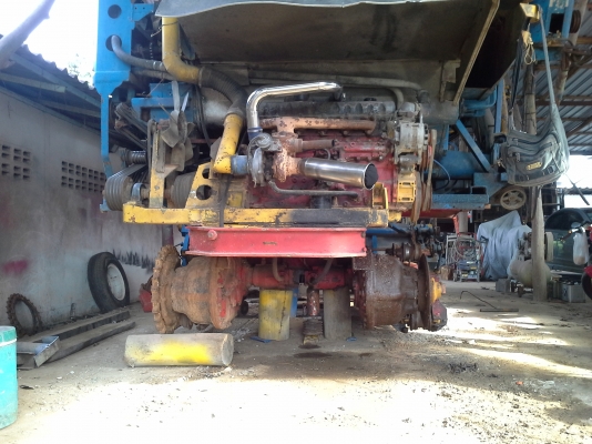 สำหรับท่านที่รอ เรายังทำรถเกี่ยวอยู่เหมือนเดิมครับ สนใจทักมาได้ ไทเส็งยนต์มดตะนอย ตัวเดิน PC200 เครื่องอิซูซู torbo ประมาณ  215  แรง ปั้ม DYkin 22  แขนปรับระดับ อุ้ม 2.2 ตัน  เลดทั้งคัน