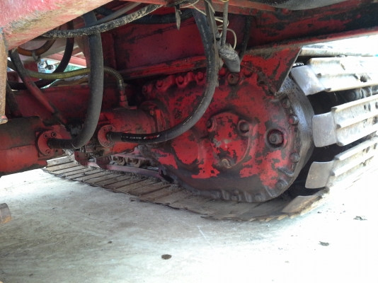 สำหรับท่านที่รอ เรายังทำรถเกี่ยวอยู่เหมือนเดิมครับ สนใจทักมาได้ ไทเส็งยนต์มดตะนอย ตัวเดิน PC200 เครื่องอิซูซู torbo ประมาณ  215  แรง ปั้ม DYkin 22  แขนปรับระดับ อุ้ม 2.2 ตัน  เลดทั้งคัน