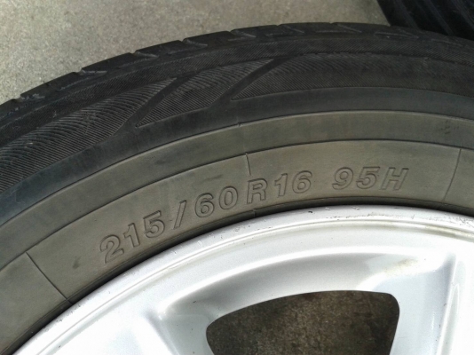 ล้ออีสุ ขอบ16นิ้ว6รู พร้อมยาง ชุดนี้ ราคา 5700 บาท ล้ออีสุ ขอบ16นิ้ว6รู พร้อมยาง ชุดนี้ ราคา 5700 บาท