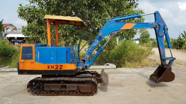 ขายด่วนรถแบคโฮKUBOTAคูโบต้าKH32เทียบเท่าPC30ครื่อง3สูบคูโบต้าดีปั่มแรงรถนอกเพิ่งนำเข้ามาใหม่ยังไม่เคยใช้งานในเมืองไทยเลย ขายด่วนรถแบคโฮKUBOTAคูโบต้าKH32เทียบเท่าPC30ครื่อง3สูบคูโบต้าดีปั่มแรงรถนอกเพิ่งนำเข้ามาใหม่ยังไม่เคยใช้งานในเมืองไทยเลย
