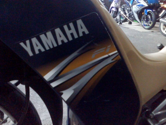 Spark 115 i ปี 56 สตาร์ทมือ เครื่องดีเดิมๆ สภาพภายนอกดี มีรอยขีดข่วนนิดหน่อยที่บังลมตรงสติ๊กเกอร์ เล่มพร้อมโอน