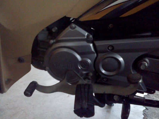 Spark 115 i ปี 56 สตาร์ทมือ เครื่องดีเดิมๆ สภาพภายนอกดี มีรอยขีดข่วนนิดหน่อยที่บังลมตรงสติ๊กเกอร์ เล่มพร้อมโอน