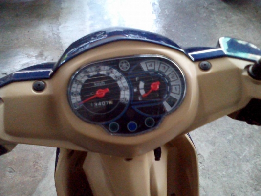 Spark 115 i ปี 56 สตาร์ทมือ เครื่องดีเดิมๆ สภาพภายนอกดี มีรอยขีดข่วนนิดหน่อยที่บังลมตรงสติ๊กเกอร์ เล่มพร้อมโอน