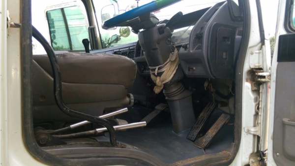 ขายรถสิบล้อดัมพ์ HINO 1M เครื่องเดิม 220 แรง 2 เพลา ปี 37 ดั๊มพ์ใหญ่ 15 ตัน กระบะดัมพ์สามมิตรแท้ ทะเบียนพร้อม