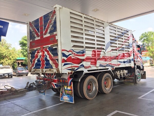 ขายรถพ่วง ISUZU DECA FXZ เครื่อง 360 แรง ปี 57 ดั้มพ์เหล็กคอกเกษตร กระบะดั้มพ์อู่ธนิกลการ นครสวรรค์ ล้อแม็ค ชุบโครเมี่ยม ยางเรเดียลทุกเส้น สภาพยาง 70\% ลูกพ่วงยาว 7 เมตร 3 เพลาแท้ ( เพลากลางยกได้ เป็นแหนบ )