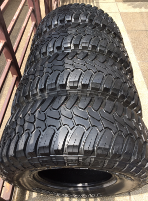 ยาง Mud Thunderer 33 12.5 R15 ปลายปี11 ดอกเยอะ ไม่มีปะ ราคาไม่แพง