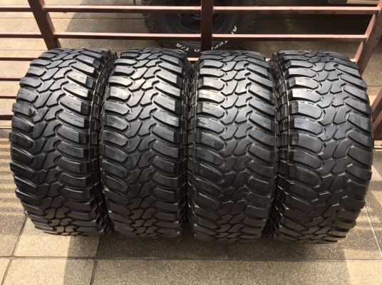 ยาง Mud Thunderer 33 12.5 R15 ปลายปี11 ดอกเยอะ ไม่มีปะ ราคาไม่แพง