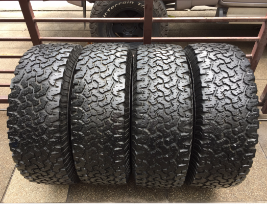 ยาง All BF Goodrich 285 65 18 ปลายปี12 ดอกเยอะ ไม่มีปะ ราคาชุดไม่แพง