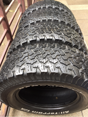 ยาง All BF Goodrich 285 65 18 ปลายปี12 ดอกเยอะ ไม่มีปะ ราคาชุดไม่แพง