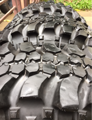 ยางตะขาบ Simex 35 10.5 R15 ดอกเยอะ จำนวน 3เส้น ราคาไม่แพง